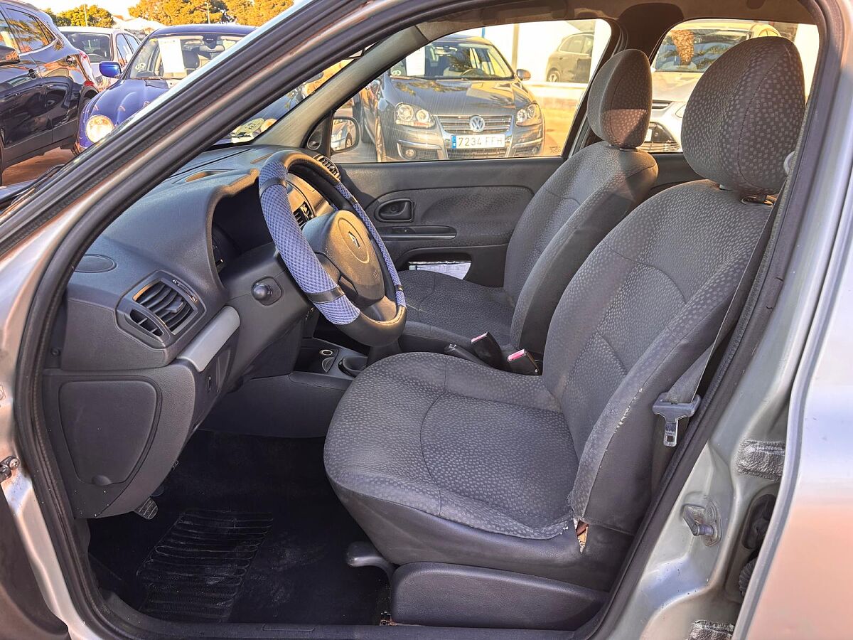 RENAULT CLIO EXPRESSION 1.5 DCI SPANISH LHD IN SPAIN 115000 MILES SUPERB 2007